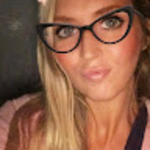 Meet your Posher, Suzanne